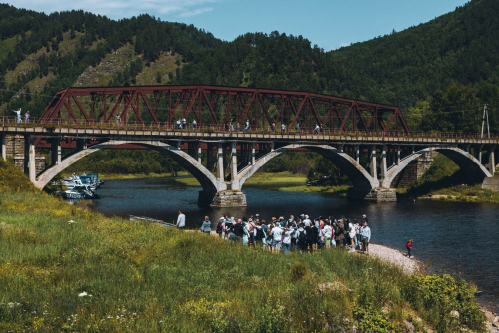 Тур «Экскурсия вдоль КБЖД на теплоходе «Баргузин» »